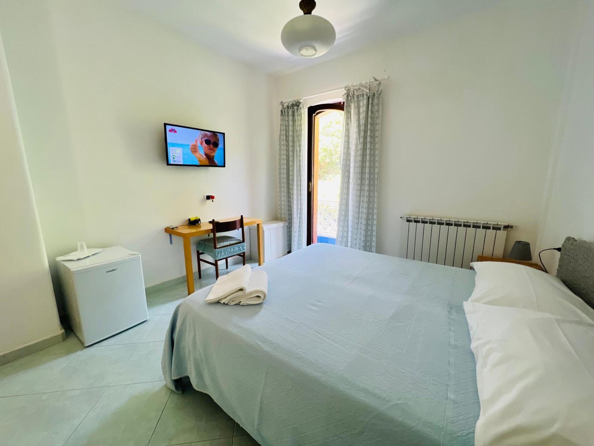 Villa Thomas Bb Conduzione Familiare Forio  Exterior photo
