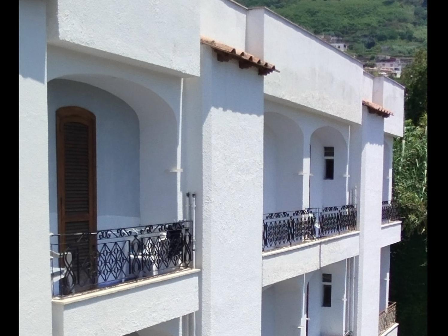 Villa Thomas Bb Conduzione Familiare Forio  Exterior photo